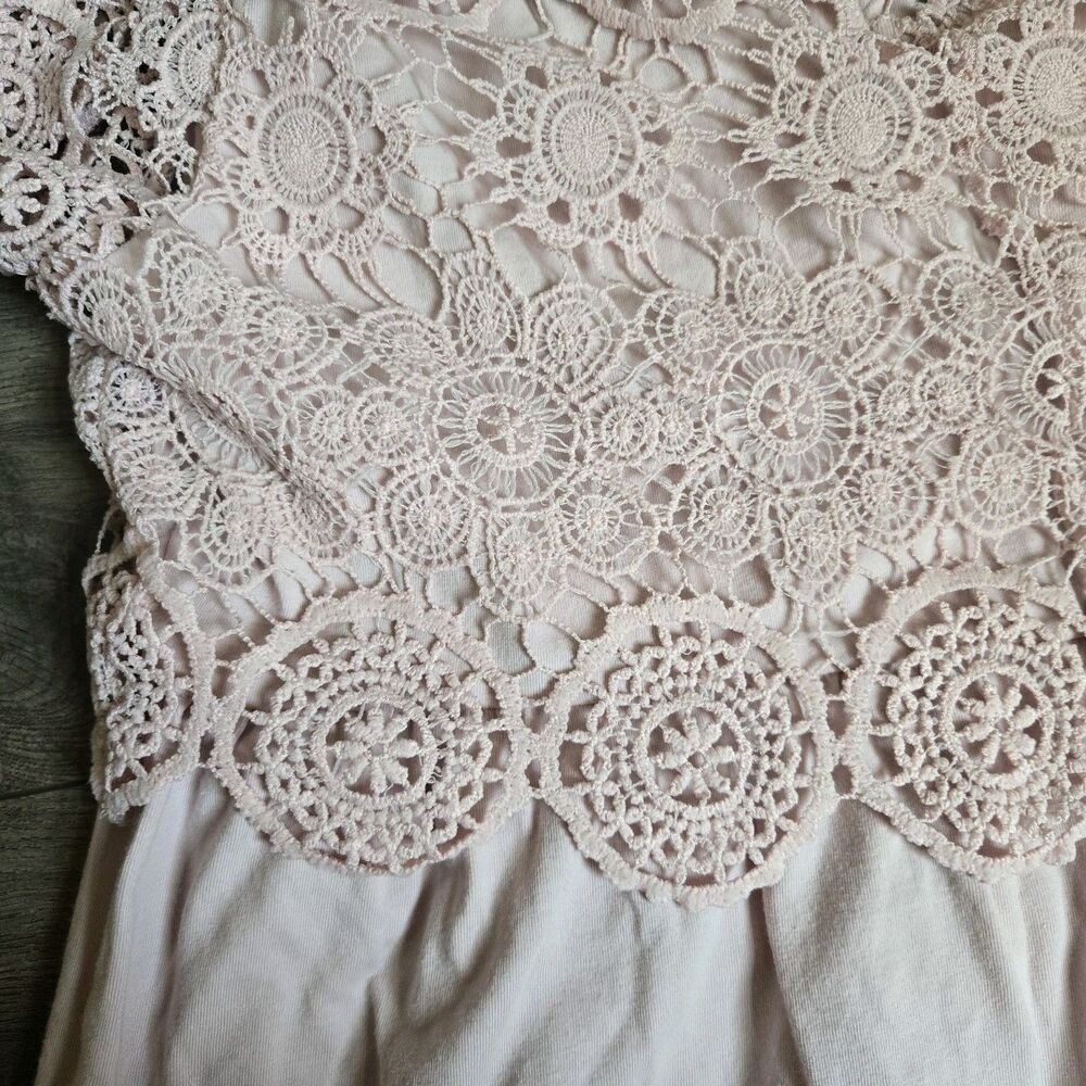 Motherhood Maternity Top M Pink Crochet Lace Overlay Babydoll Short Sleeve - Picture 11 of 13